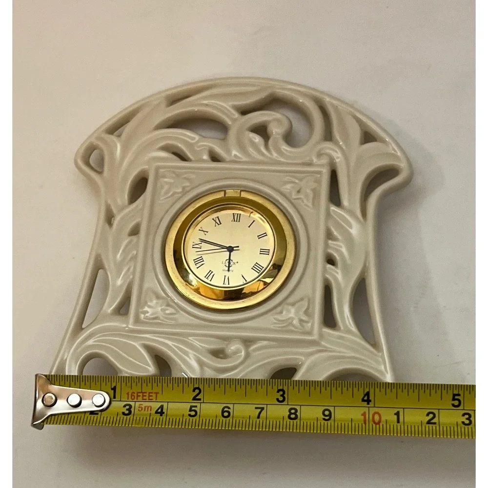 UNTESTED Vintage‎ Lenox Timely Traditions Beige Arched Pierced Clock
